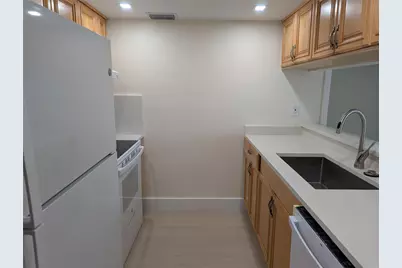 6040 Shaker Wood Circle, Tamarac, FL 33319 - Photo 3