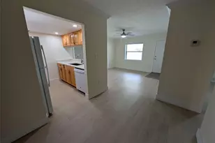 6040 Shaker Wood Cir, Tamarac, FL 33319 - Photo 5