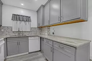 1100 Surf Rd, Singer Island, FL 33404 - Photo 7