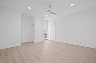 651 Castle Dr, Palm Beach Gardens, FL 33410 - Photo 37
