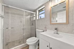 717 Gardens Dr, Pompano Beach, FL 33069 - Photo 17