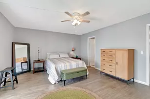 3031 Cornwall B, Boca Raton, FL 33434 - Photo 17