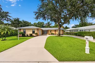 9881 SE Little Club Way N, Jupiter, FL 33469 - Photo 1