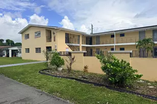 2285 NE 172nd St, North Miami Beach, FL 33160 - Photo 21