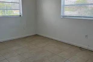 2285 NE 172nd St, North Miami Beach, FL 33160 - Photo 5