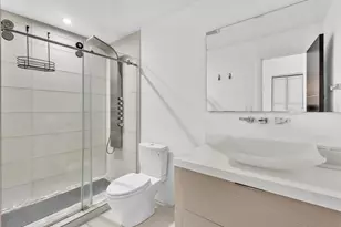 19390 Collins Ave, Sunny Isles Beach, FL 33160 - Photo 21