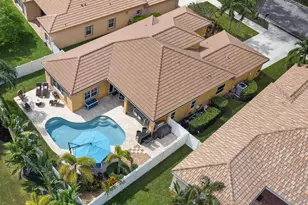 1242 Meadows Blvd, Weston, FL 33327 - Photo 11