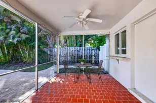 300 SE 11th Ct, Deerfield Beach, FL 33441 - Photo 27