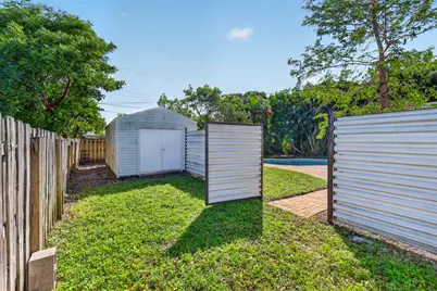 300 SE 11th Court, Deerfield Beach, FL 33441 - Photo 25