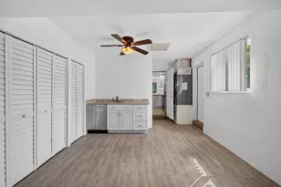 300 SE 11th Ct, Deerfield Beach, FL 33441 - Photo 21