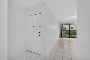 301 N Pine Island Rd, Plantation, FL 33324 - Photo 9