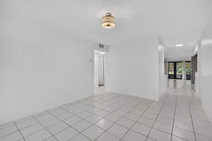 301 N Pine Island Rd, Plantation, FL 33324 - Photo 25