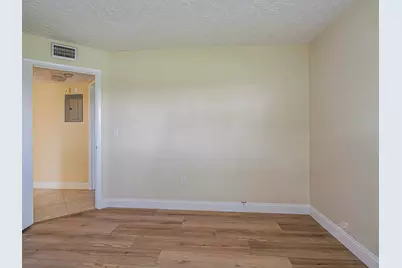2800 Indian River Boulevard #F1, Vero Beach, FL 32960 - Photo 21