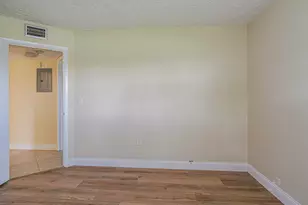 2800 Indian River Blvd, Vero Beach, FL 32960 - Photo 21