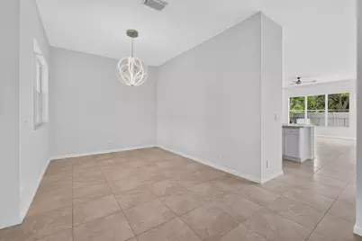 207 Isle Verde Way, Palm Beach Gardens, FL 33418 - Photo 11