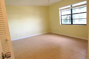 140 Lake Nancy Ln, West Palm Beach, FL 33411 - Photo 17