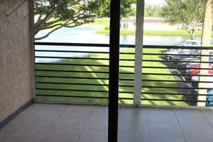 140 Lake Nancy Ln, West Palm Beach, FL 33411 - Photo 3