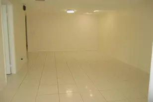 194 Lake Susan Ln, West Palm Beach, FL 33411 - Photo 9