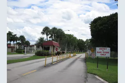 194 Lake Susan Lane, West Palm Beach, FL 33411 - Photo 25