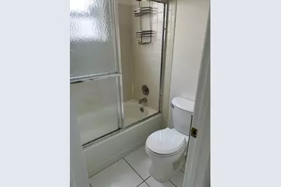 194 Lake Susan Lane, West Palm Beach, FL 33411 - Photo 13