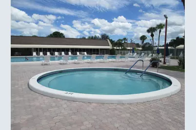 194 Lake Susan Lane, West Palm Beach, FL 33411 - Photo 33