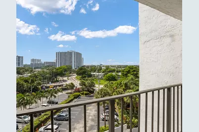 600 Parkview Drive #703, Hallandale Beach, FL 33009 - Photo 7