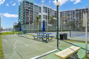 600 Parkview Dr, Hallandale Beach, FL 33009 - Photo 19