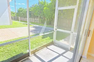 104 SE 10th St, Deerfield Beach, FL 33441 - Photo 11