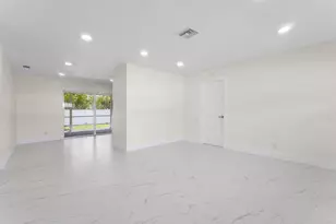 2350 Niki Jo Ln, Palm Beach Gardens, FL 33410 - Photo 9