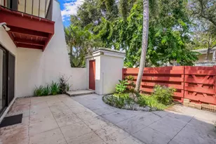 3015 Oaktree Ln, Hollywood, FL 33021 - Photo 21