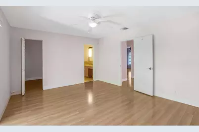 3015 Oaktree Lane #Unit 277, Hollywood, FL 33021 - Photo 11