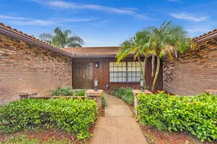 8866 NW 2nd Pl, Coral Springs, FL 33071 - Photo 5