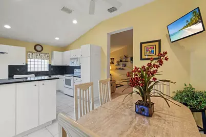 12986 Hampton Lakes Circle, Boynton Beach, FL 33436 - Photo 27