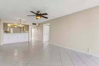 17 Royal Palm Way #6010, Boca Raton, FL 33432 - Photo 9