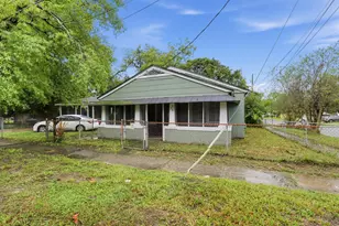 956 Baker Ave, Jacksonville, FL 32209 - Photo 1