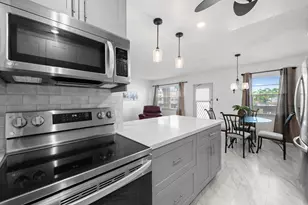 2025 Guildford B, Boca Raton, FL 33434 - Photo 3