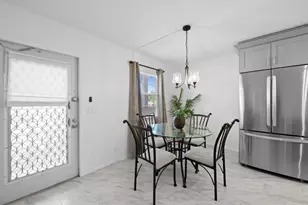 2025 Guildford B, Boca Raton, FL 33434 - Photo 5
