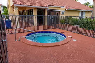 5841 Riverside Dr, Coral Springs, FL 33067 - Photo 5