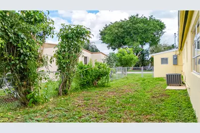 2647 NW 62nd Avenue, Margate, FL 33063 - Photo 3