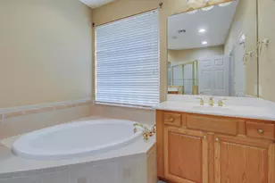 7603 Greenbrier Cir, Port Saint Lucie, FL 34986 - Photo 33