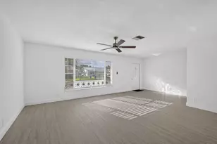 7422 NW 70th Ave, Tamarac, FL 33321 - Photo 3