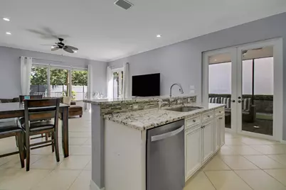 221 Isle Verde Way, Palm Beach Gardens, FL 33418 - Photo 13