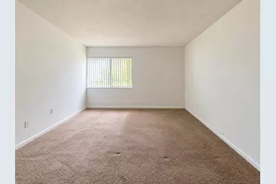 711 N Pine Island Road #204, Plantation, FL 33324 - Photo 7