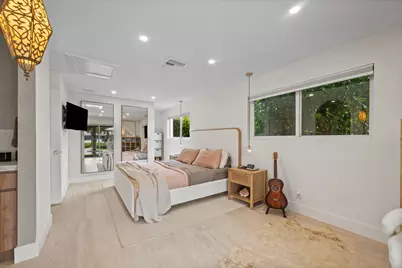 160 SE 9th Street, Pompano Beach, FL 33060 - Photo 15
