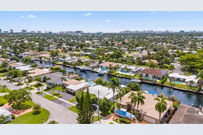160 SE 9th Street, Pompano Beach, FL 33060 - Photo 35