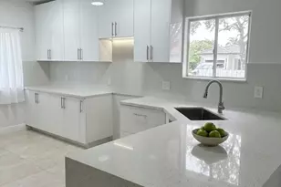 16307 NW 91st Ave, Miami Lakes, FL 33018 - Photo 3