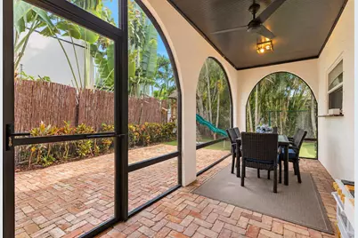 327 Monceaux Road, West Palm Beach, FL 33405 - Photo 21