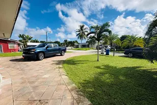 2711 NE 11th Terrace, Pompano Beach, FL 33064 - Photo 17