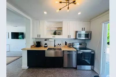 2711 NE 11th Terrace, Pompano Beach, FL 33064 - Photo 3