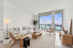 220 Lake Shore Dr, West Palm Beach, FL 33403 - Photo 1